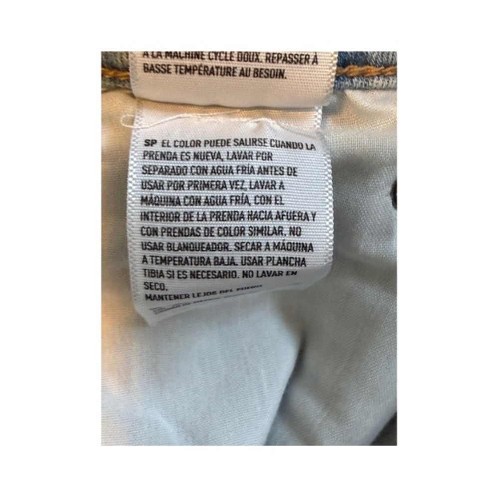 American Eagle Super High Rise Shortie Jean Short Light Wash Denim 2 - Picture 6 of 7
